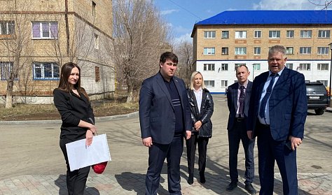 Дамир Фахрутдинов проверил состояние объектов «Городской среды» в восточном Оренбуржье